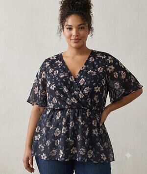 Torrid Size 3 Floral Surplice V Neck Flutter Sleeve Elastic Waist Tunic Top